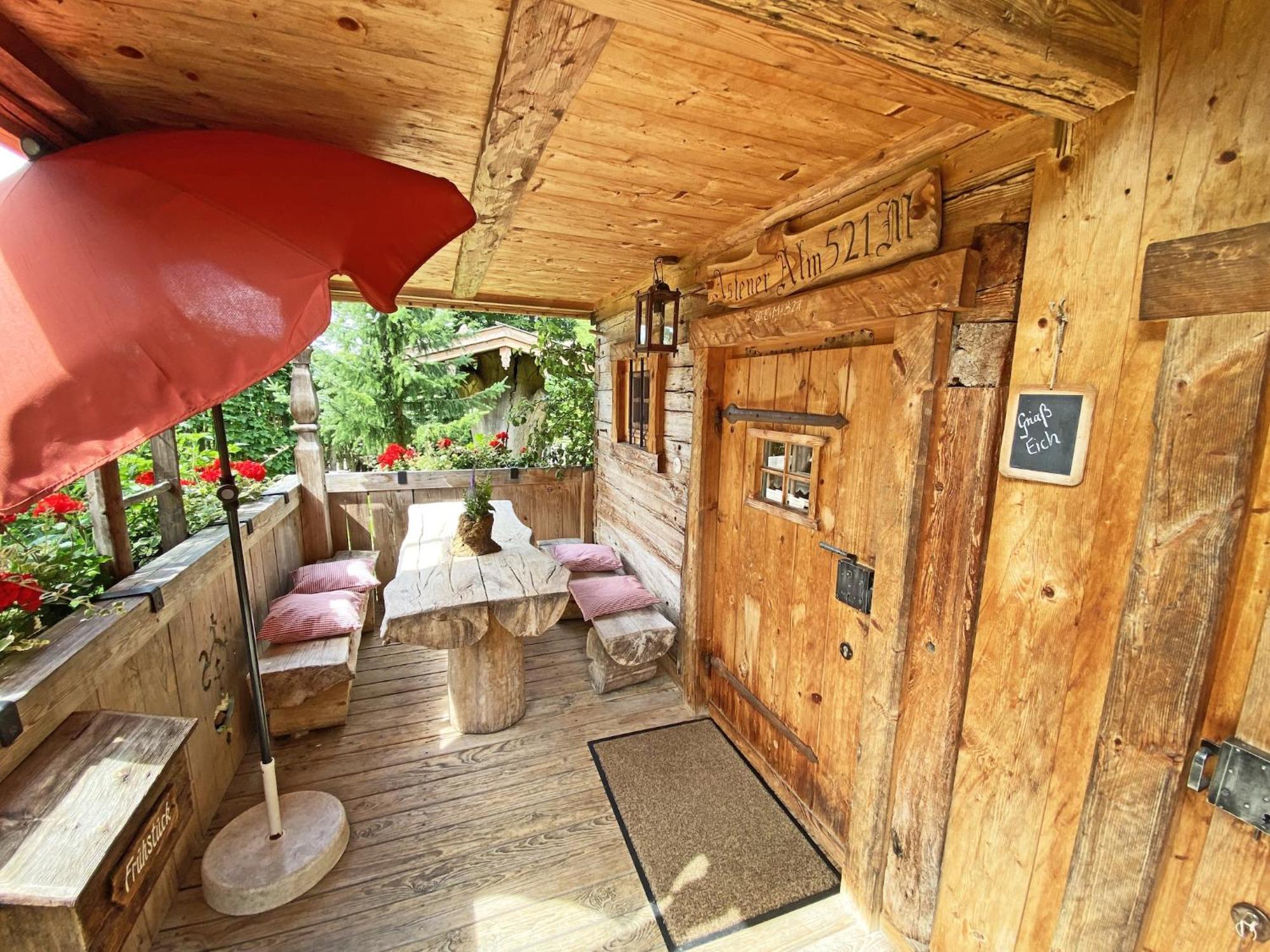 Eco Friendly Chalet Near The Lake In Asten Tittmoning المظهر الخارجي الصورة