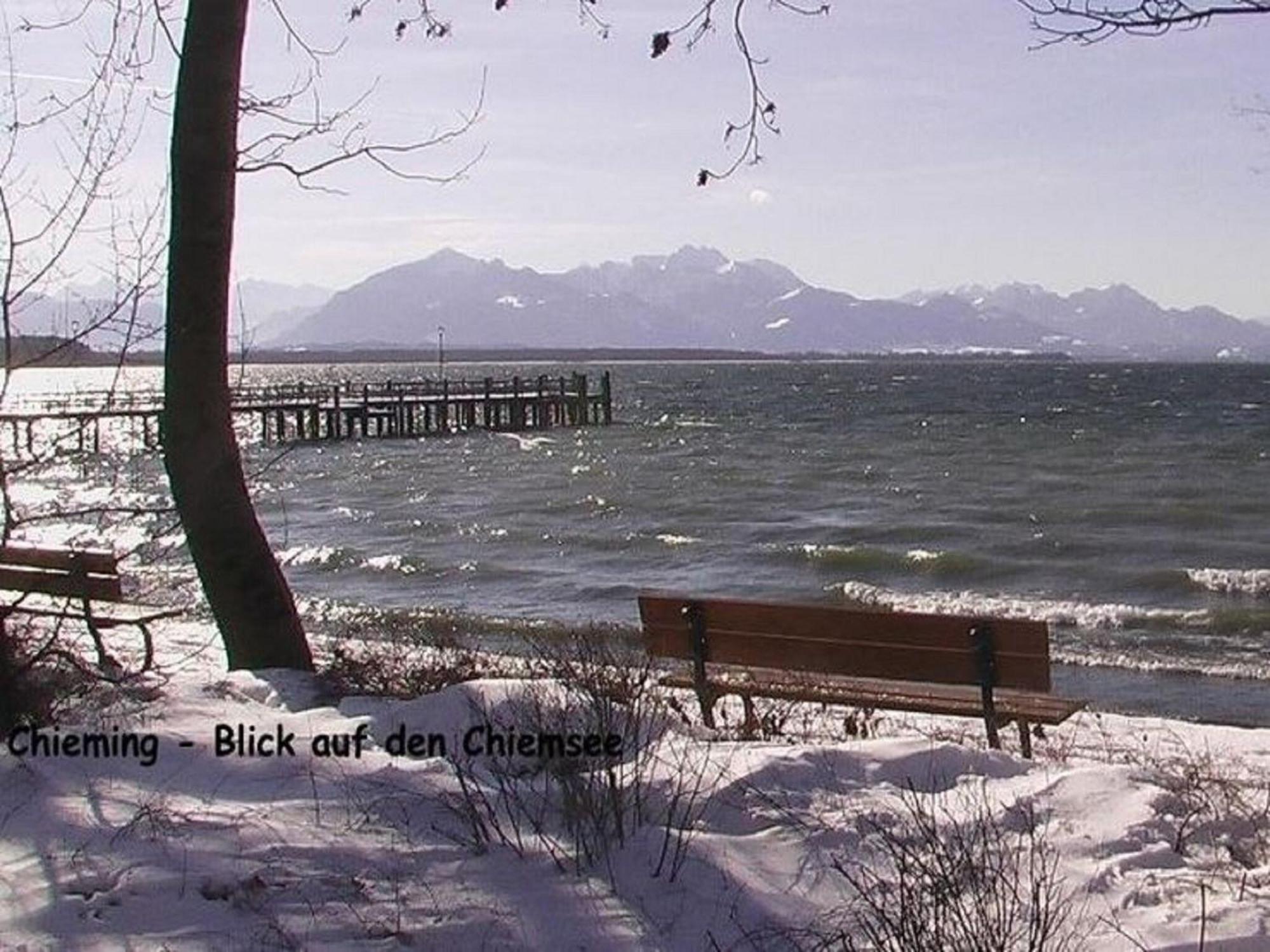 Eco Friendly Chalet Near The Lake In Asten Tittmoning المظهر الخارجي الصورة